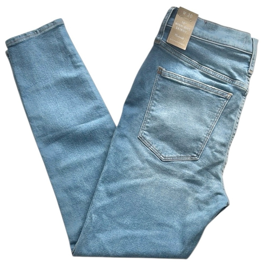 Madewell 10" High-Rise Skinny Jeans in Ferndale Wash - Picture 10 of 15